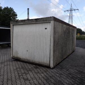 Garage 9982