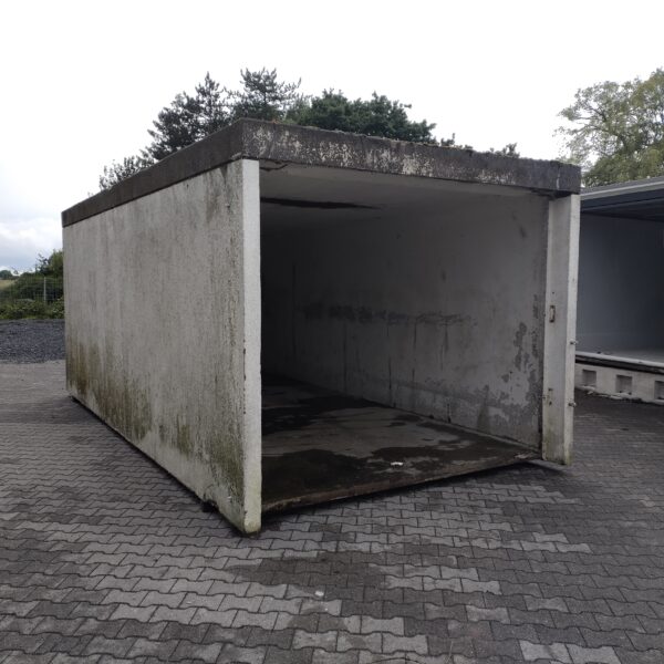 Garage 10090