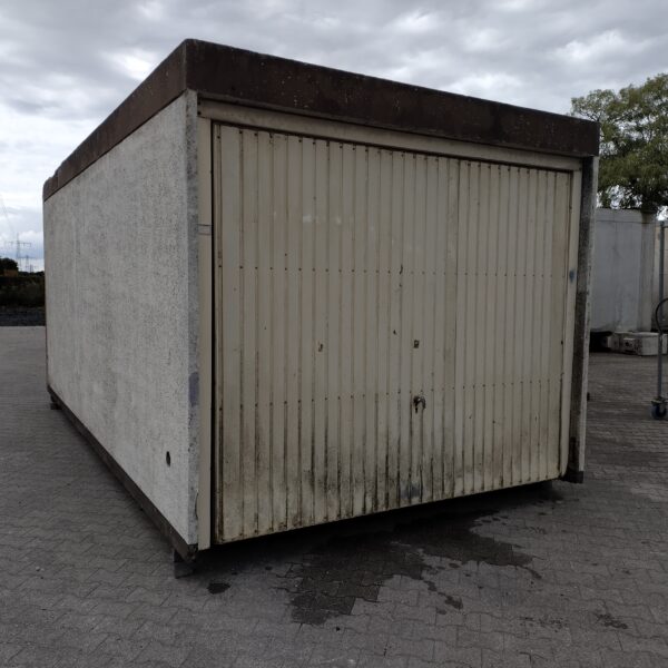 Garage 9841