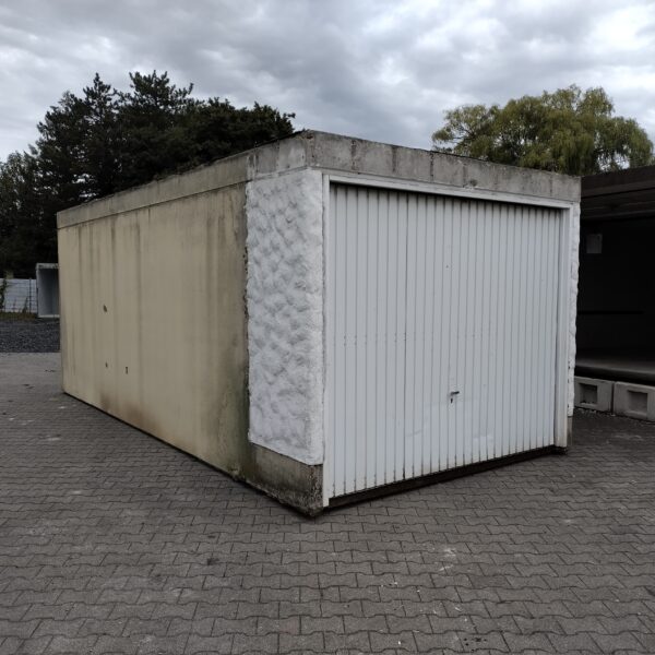 Garage 10114