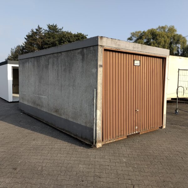 Garage 9805