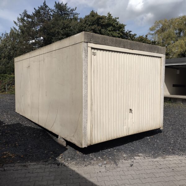 Garage 10227