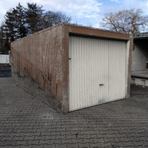 Garage 10251