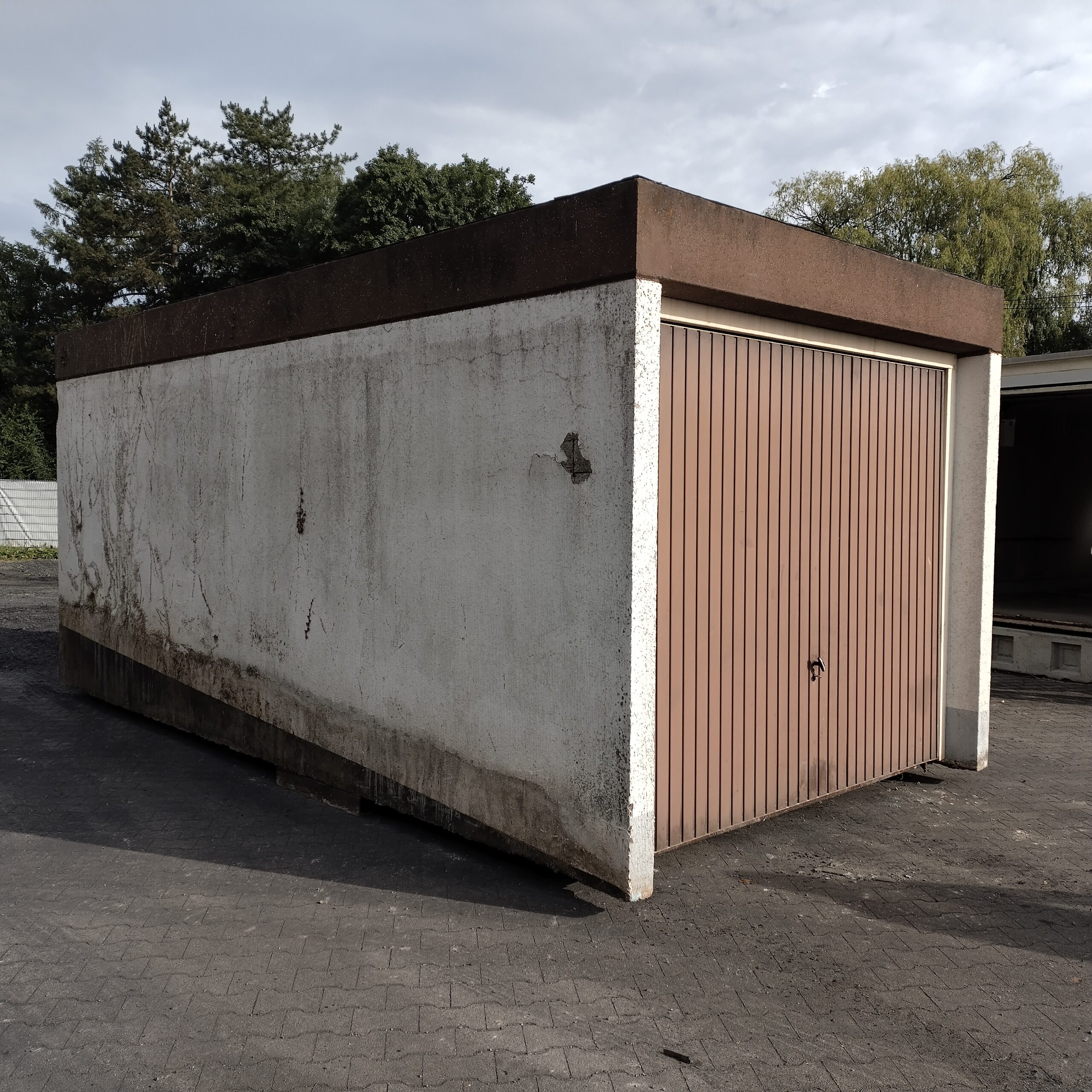 Garage 10310