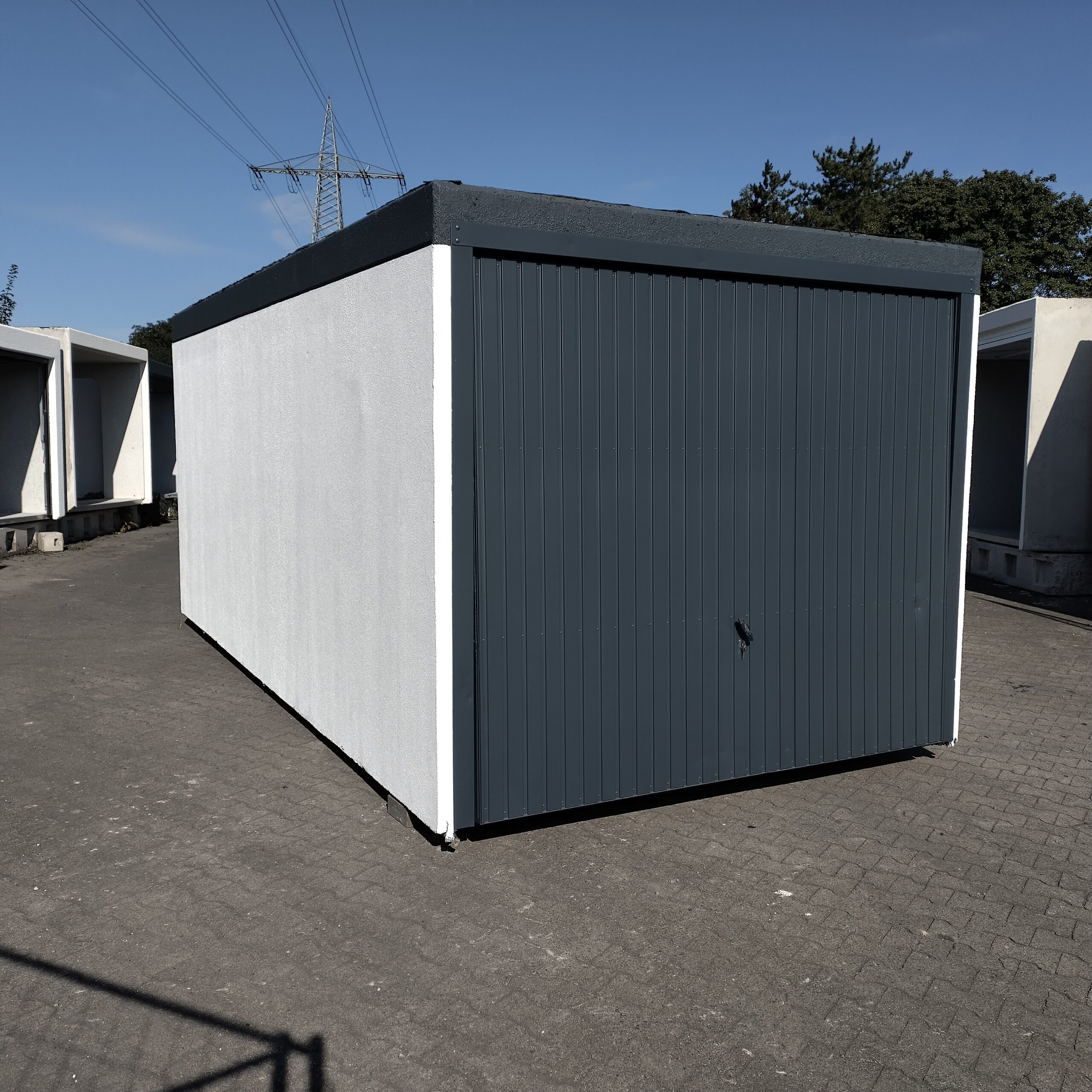 Garage 10352