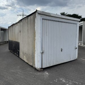 Garage 10295