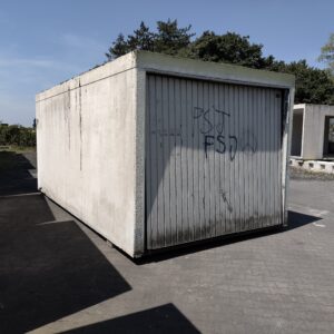 Garage 10240