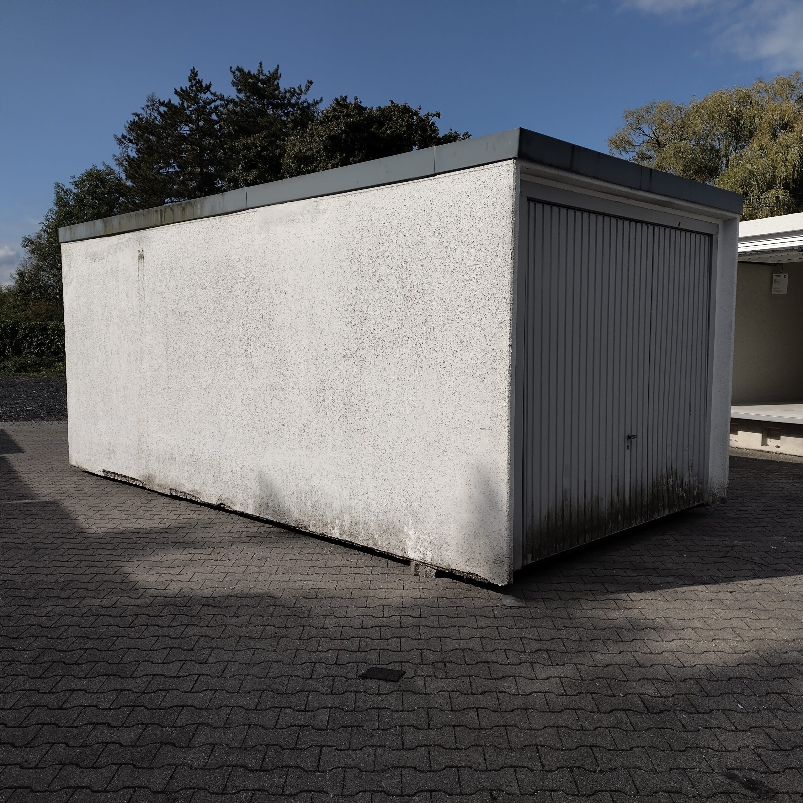 Garage 10389