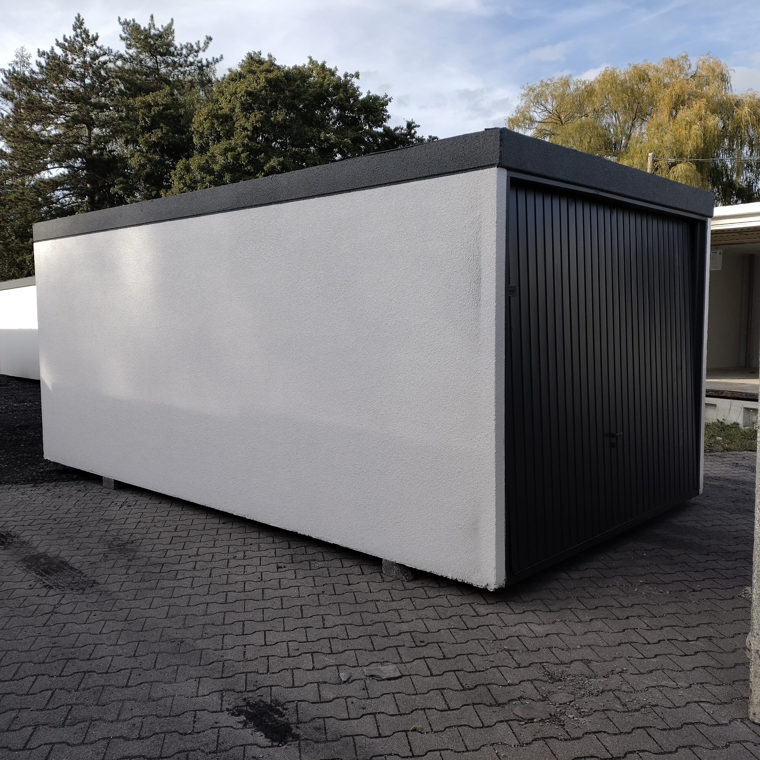 Garage 10360