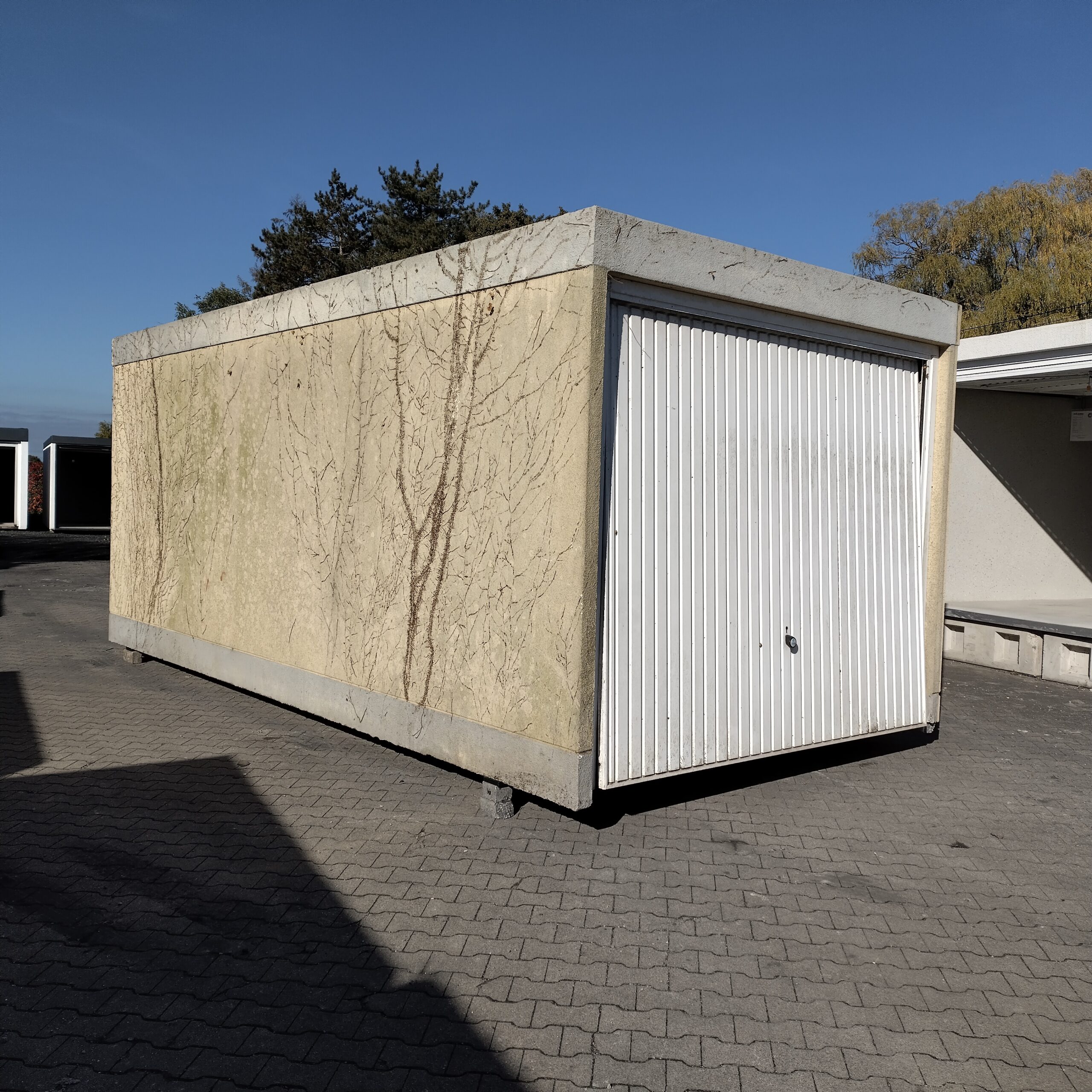 Garage 10401